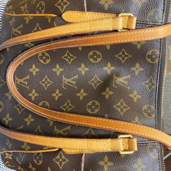 Louis Vuitton Totally MM Bag - Picture 12 of 16